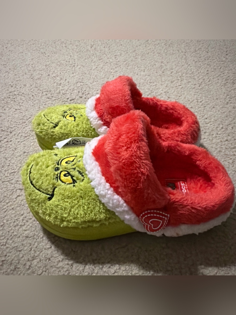 Crocs Childs Size 11 The Grinch Classic Clog Sandals Slip Ons 211689-90H NEW